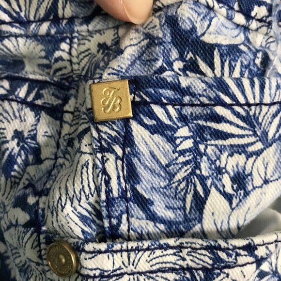 Tommy Bahama Women's Pants Size 8 Blue White Leaves Tropical Stretch - Picture 8 of 12